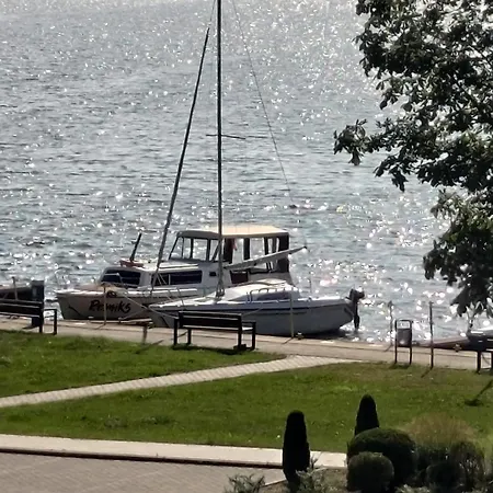 Z Widokiem Na Marine דירה *